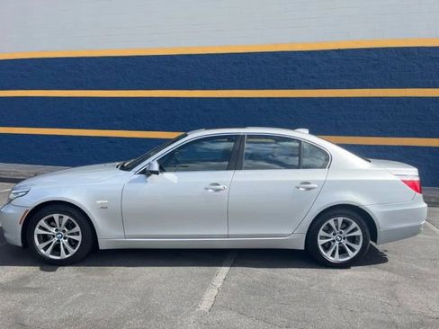 Used 2010 BMW 535i xDrive Sedan image 2