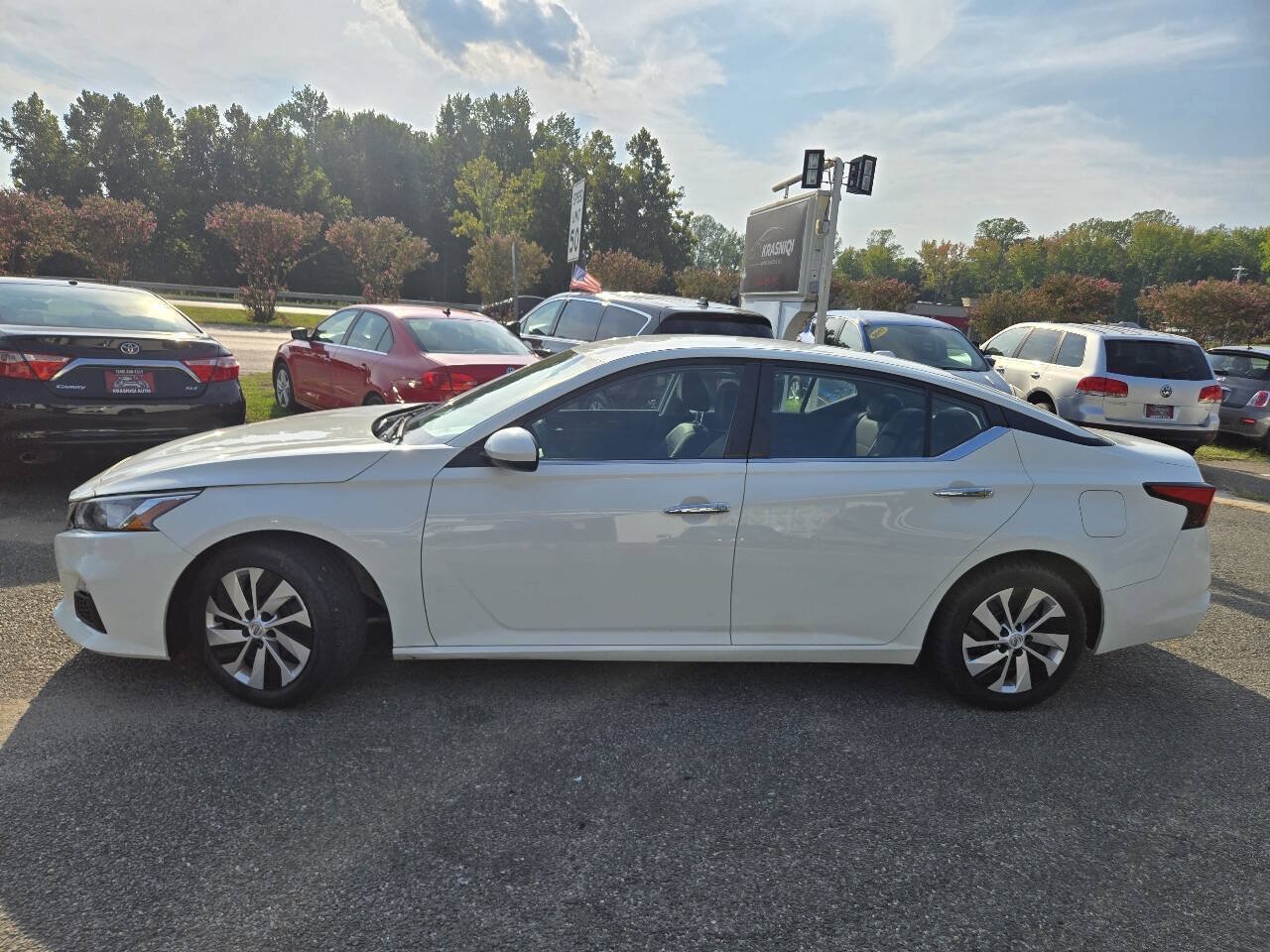 Used 2020 Nissan Altima 2.5 S FWD image 9