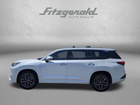 Used 2025 Lexus TX 350 AWD image 3