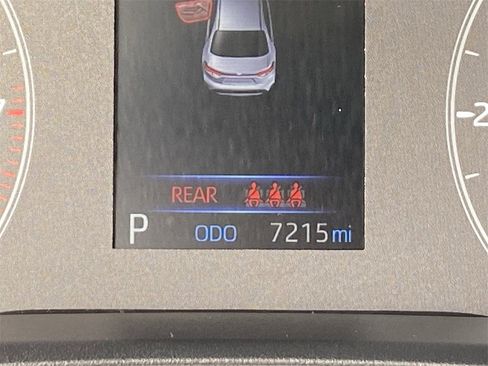 Certified 2025 Toyota Corolla LE image 33