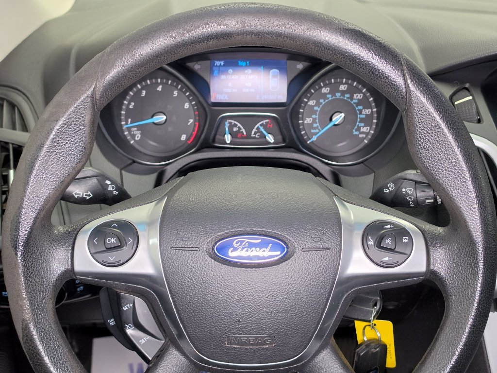 Used 2014 Ford Focus SE w/ Interior Protection Package FWD image 16