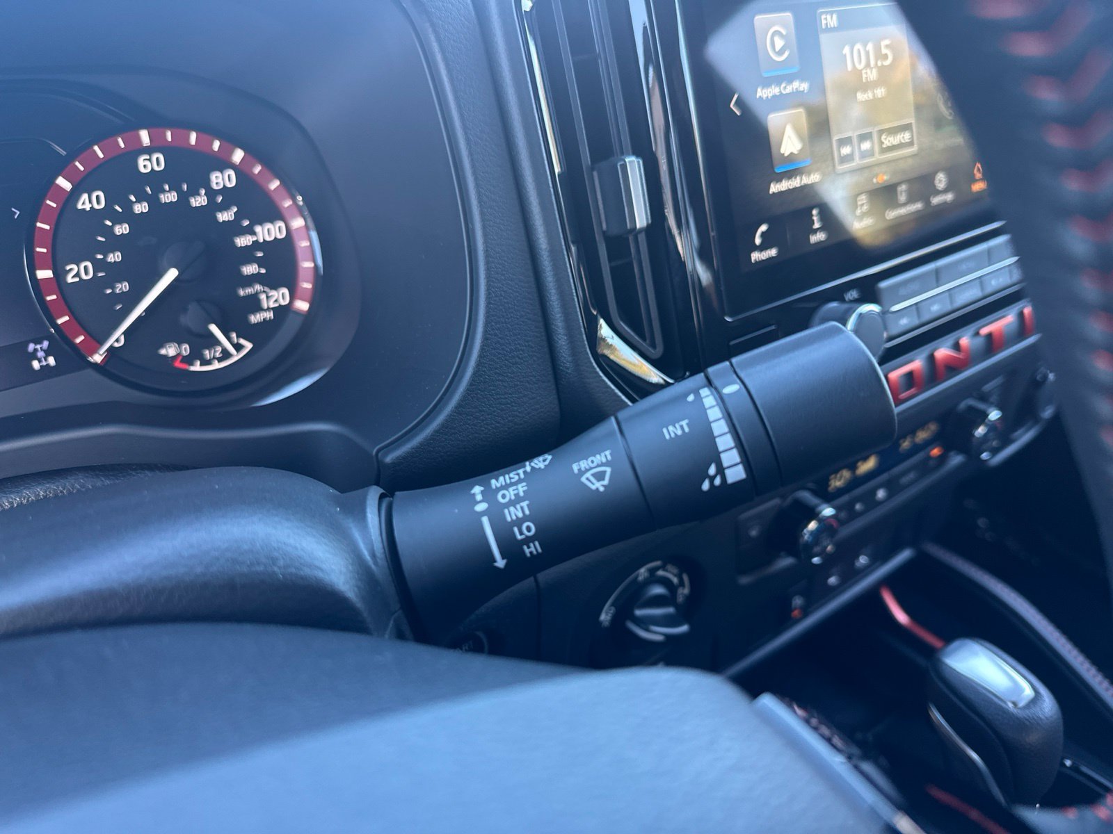Used 2025 Nissan Frontier PRO-4X AWD/4WD image 40