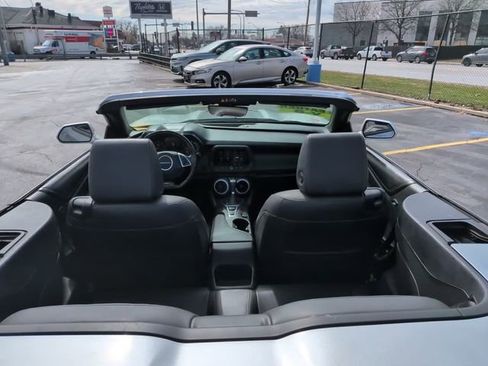 Used 2019 Chevrolet Camaro SS RWD image 29