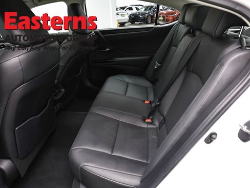 Used 2024 Lexus ES 250 w/ Premium Package image 23