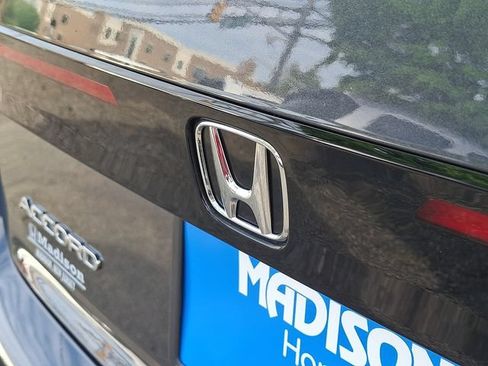 Used 2025 Honda Accord SE image 30