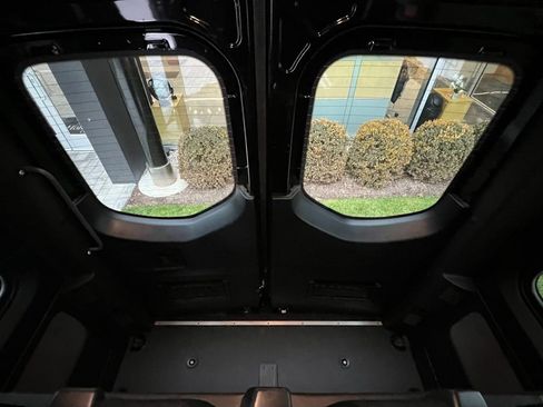 Used 2025 Mercedes-Benz Sprinter 2500 image 26