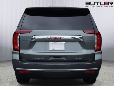 Used 2024 GMC Yukon SLT w/ SLT Luxury Package AWD/4WD image 6