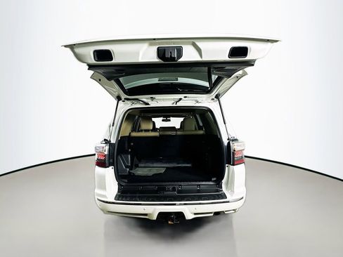 Used 2015 Toyota 4Runner Limited image 33