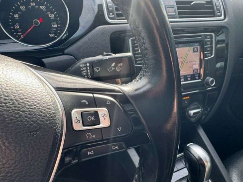 Used 2016 Volkswagen Jetta SEL FWD image 22