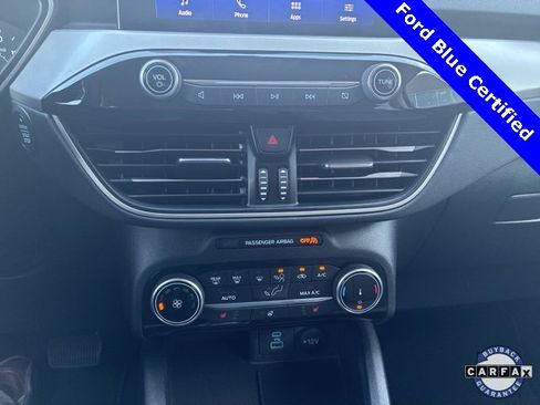 Certified 2022 Ford Escape SE w/ Cold Weather Package image 15