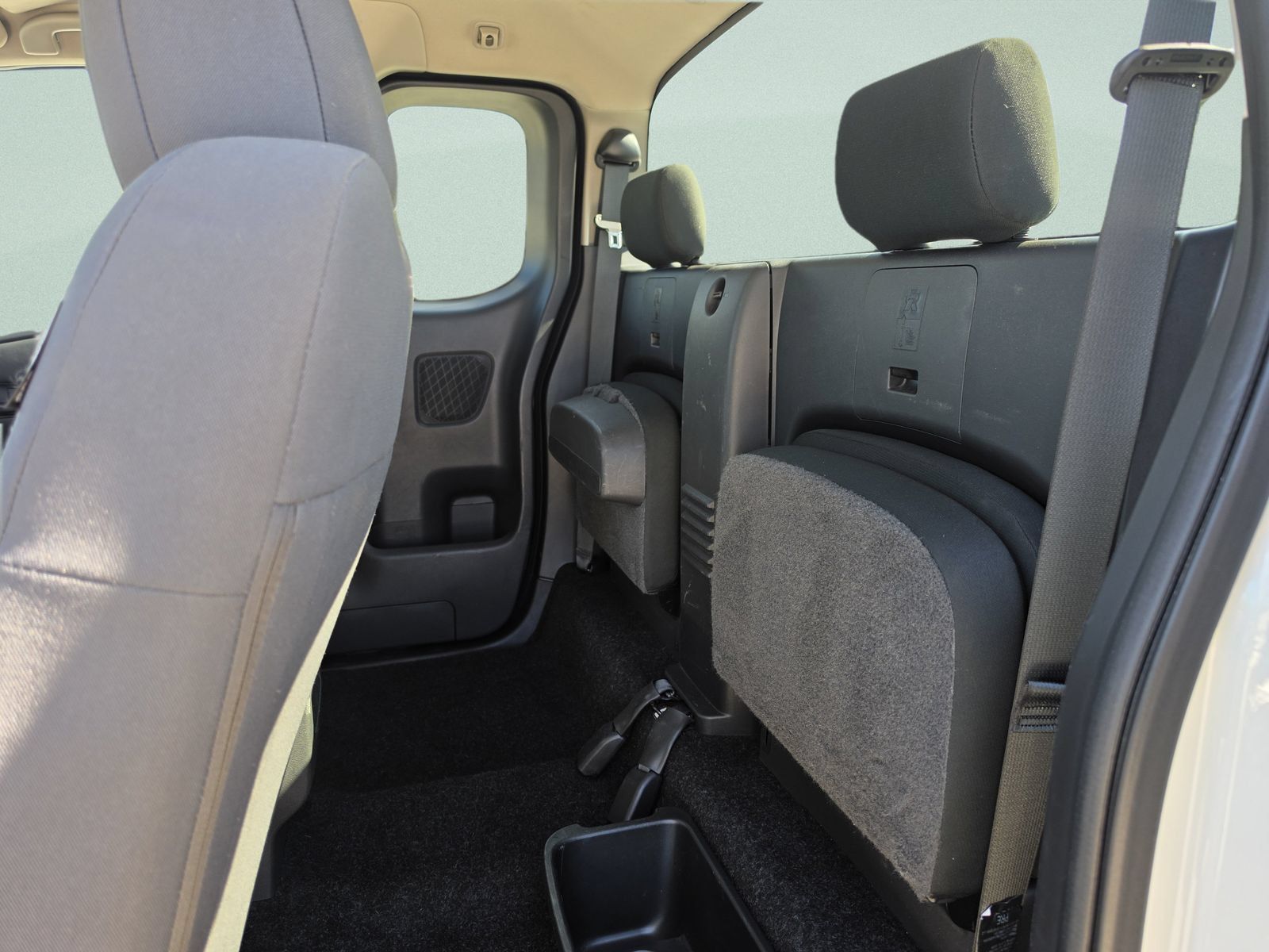 Used 2022 Nissan Frontier S w/ Technology Package AWD/4WD image 17