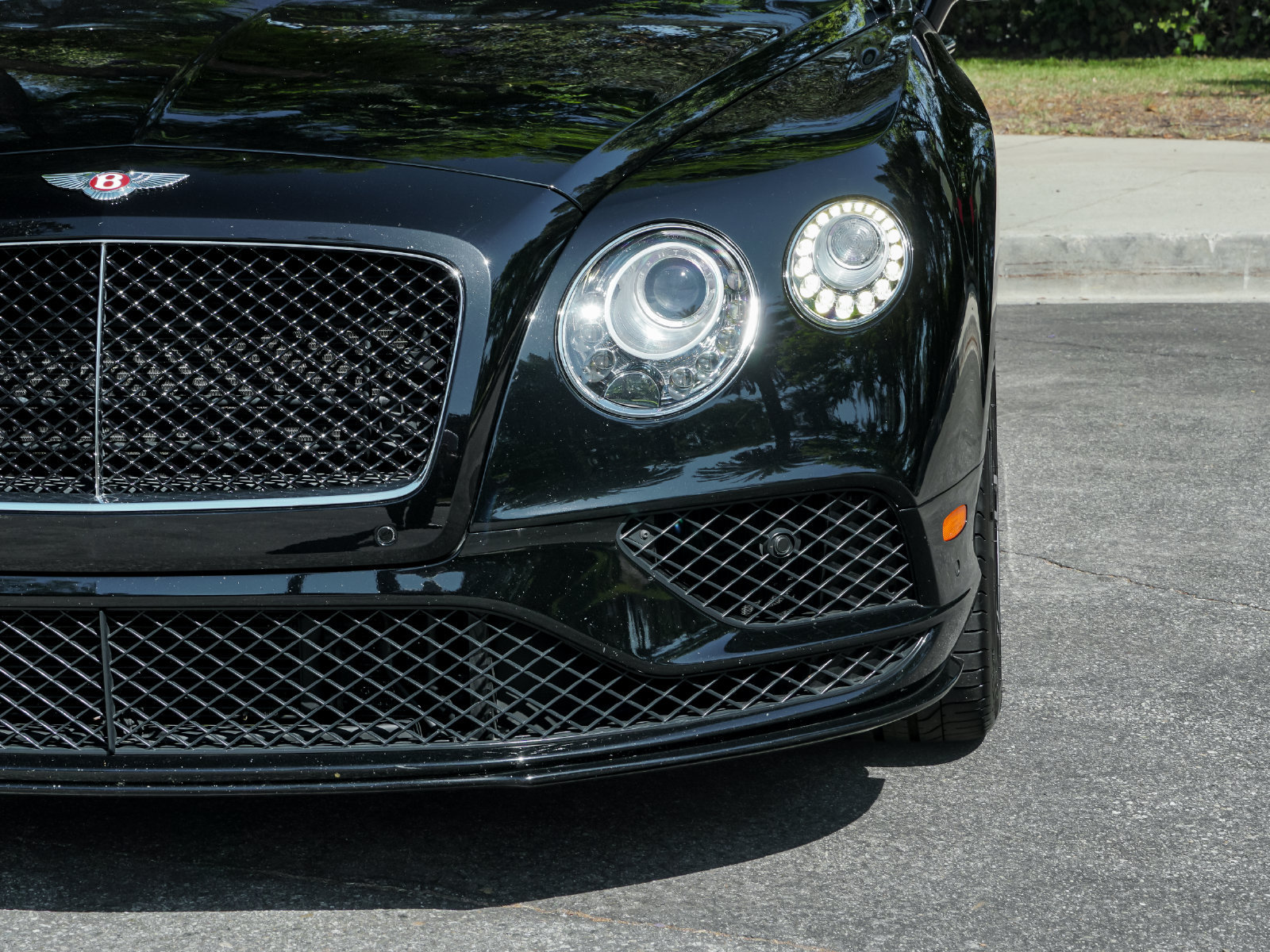 Certified 2017 Bentley Continental GT V8 S AWD/4WD image 28