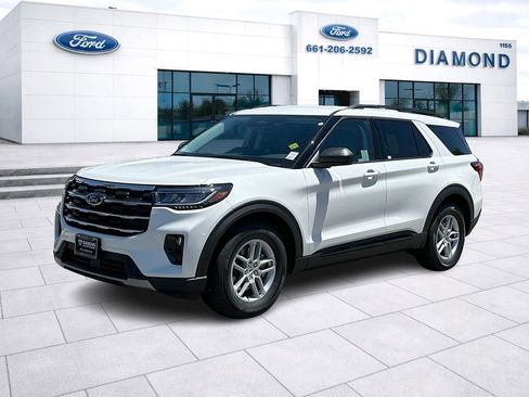 New 2026 Ford Explorer Active w/ Active Comfort Package RWD image 1