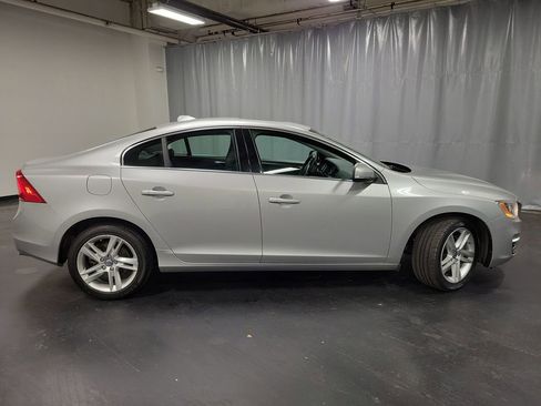 Used 2015 Volvo S60 T5 Premier image 10