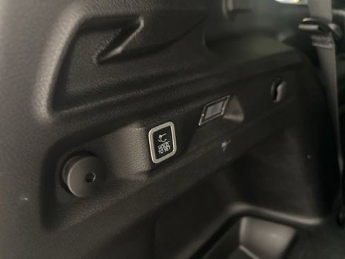 Used 2023 Jeep Grand Cherokee L Altitude image 38