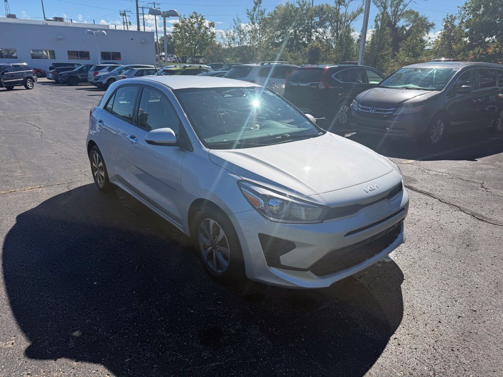 Used 2023 Kia Rio S w/ Technology Package FWD image 4