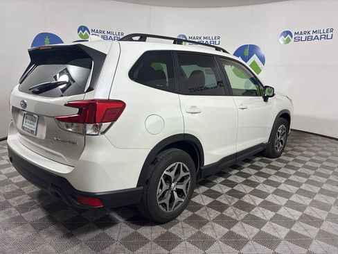 Used 2023 Subaru Forester Premium AWD/4WD image 11