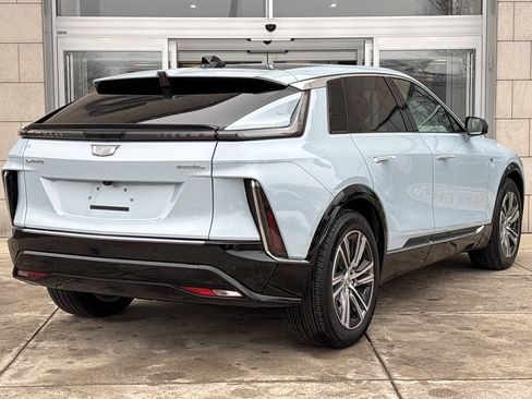 Used 2024 Cadillac Lyriq Luxury w/ Nappa Leather Package image 5