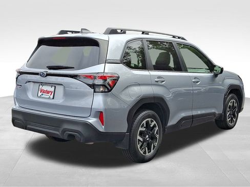 Certified 2025 Subaru Forester Premium image 6