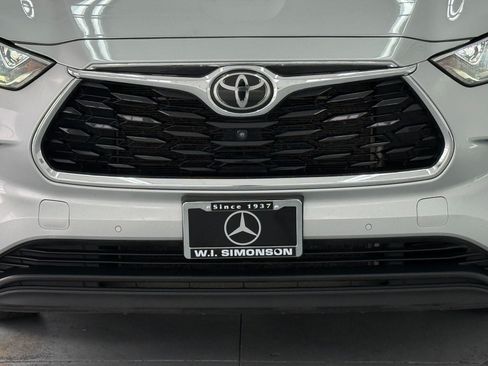 Used 2021 Toyota Highlander Limited AWD/4WD image 24