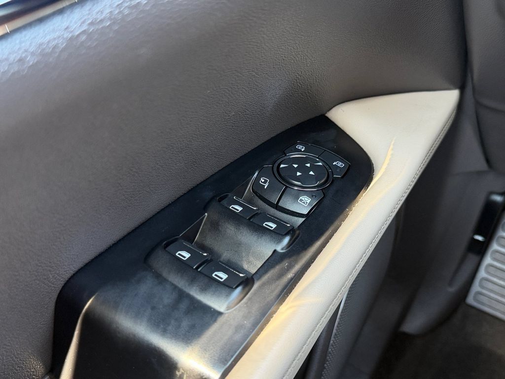 Used 2022 Lincoln Nautilus AWD w/ Premium Package image 21