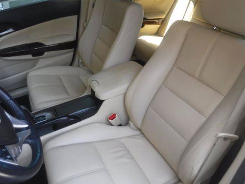 Used 2011 Honda Crosstour EX-L image 26