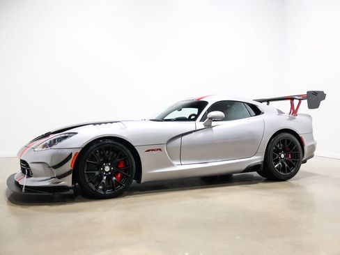 Used 2017 Dodge Viper ACR w/ Extreme Aero Package RWD image 12