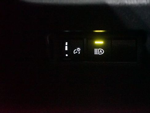 Used 2024 Toyota RAV4 LE image 23