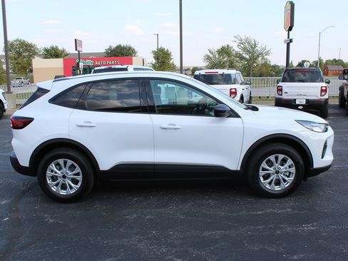 New 2026 Ford Escape Active w/ Cold Weather Package AWD/4WD image 7