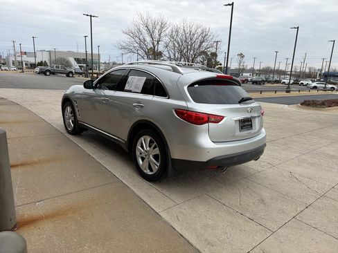 Used 2013 INFINITI FX37 Base w/ Premium Pkg image 4