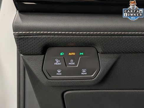 Used 2024 Volkswagen Atlas SE AWD/4WD image 23