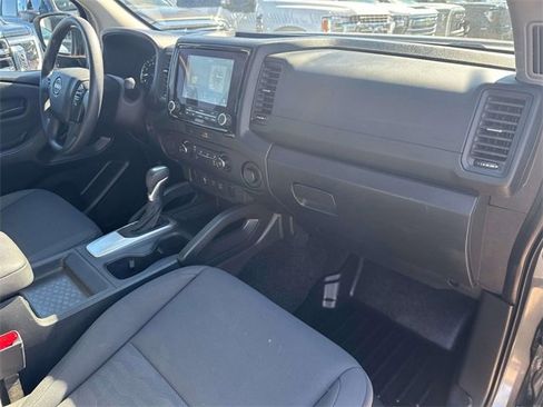 Used 2022 Nissan Frontier S w/ Technology Package image 16