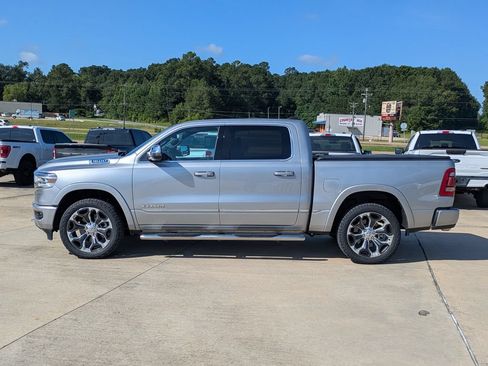 Used 2023 RAM 1500 Limited w/ Body Color Bumper Group AWD/4WD image 5