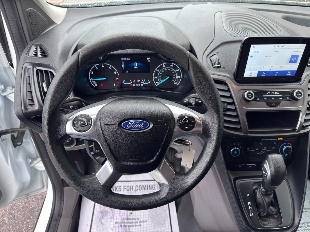 Used 2023 Ford Transit Connect XL FWD image 16