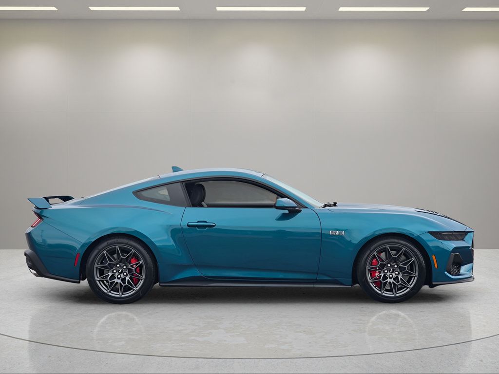 New 2026 Ford Mustang GT Premium w/ GT Performance Package RWD image 8