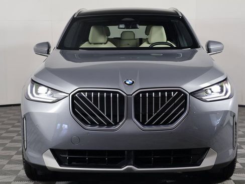 Used 2025 BMW X3 xDrive30 w/ Convenience Package AWD/4WD image 2