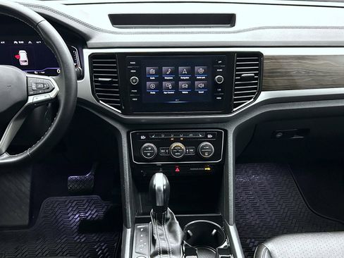 Used 2023 Volkswagen Atlas SE image 13