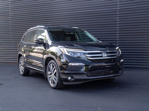 Used 2016 Honda Pilot Touring image 28