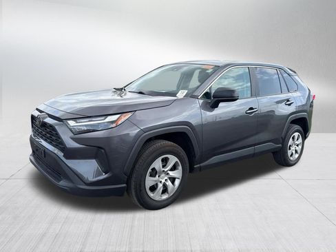 Used 2023 Toyota RAV4 LE AWD/4WD image 10