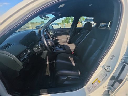 Used 2025 Honda Civic Sport image 13