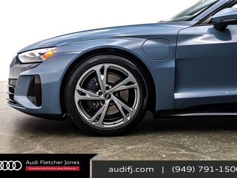Used 2024 Audi e-tron GT Premium Plus image 10