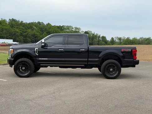 Used 2019 Ford F350 Platinum w/ Platinum Ultimate Package AWD/4WD image 8