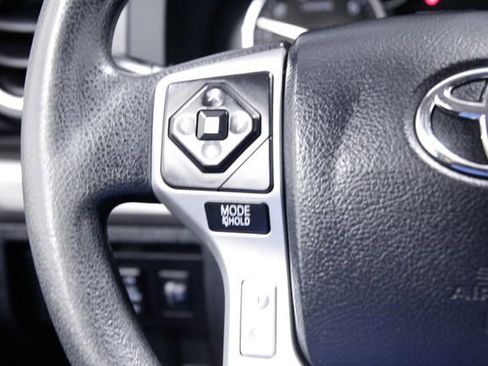 Used 2017 Toyota Tundra SR5 image 25