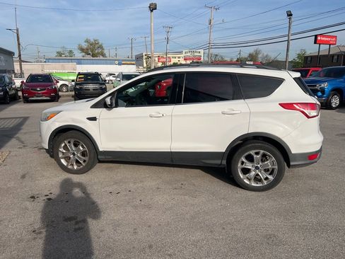 Used 2013 Ford Escape SE image 2