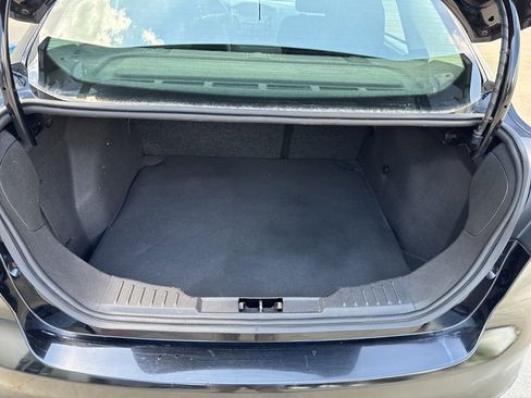 Used 2016 Ford Focus SE w/ SE Cold Weather Package FWD image 23