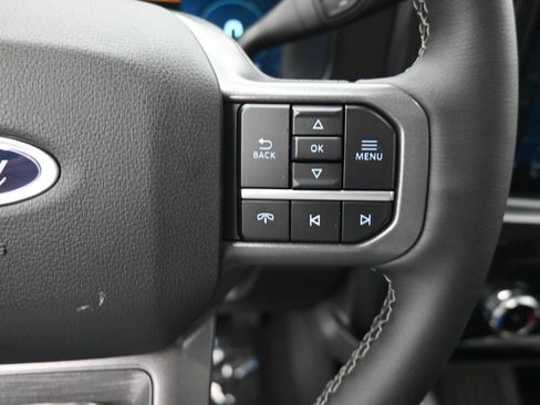 New 2026 Ford F250 Lariat w/ Black Appearance Package image 28