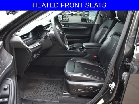 Used 2023 Jeep Grand Cherokee L Limited AWD/4WD image 4