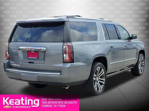 Used 2020 GMC Yukon XL Denali w/ Denali Premium Package image 6