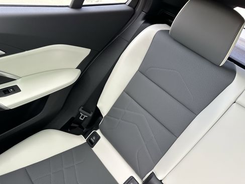 New 2026 BMW X2 xDrive28i w/ Technology Package image 17