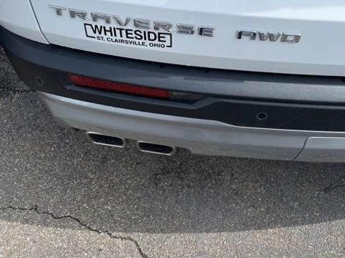 Used 2025 Chevrolet Traverse LT w/ LPO, Floor Liner Package AWD/4WD image 5